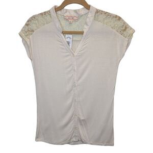NWT Pink Rose Beige Seashell Shoulder Lace Button Front Short Sleeve Blouse S